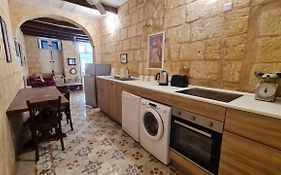 Bakers Hideout - Lovely 1 Bedroom Rental Unit